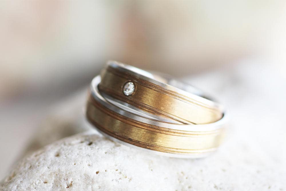 Rustic wedding bands with diamond