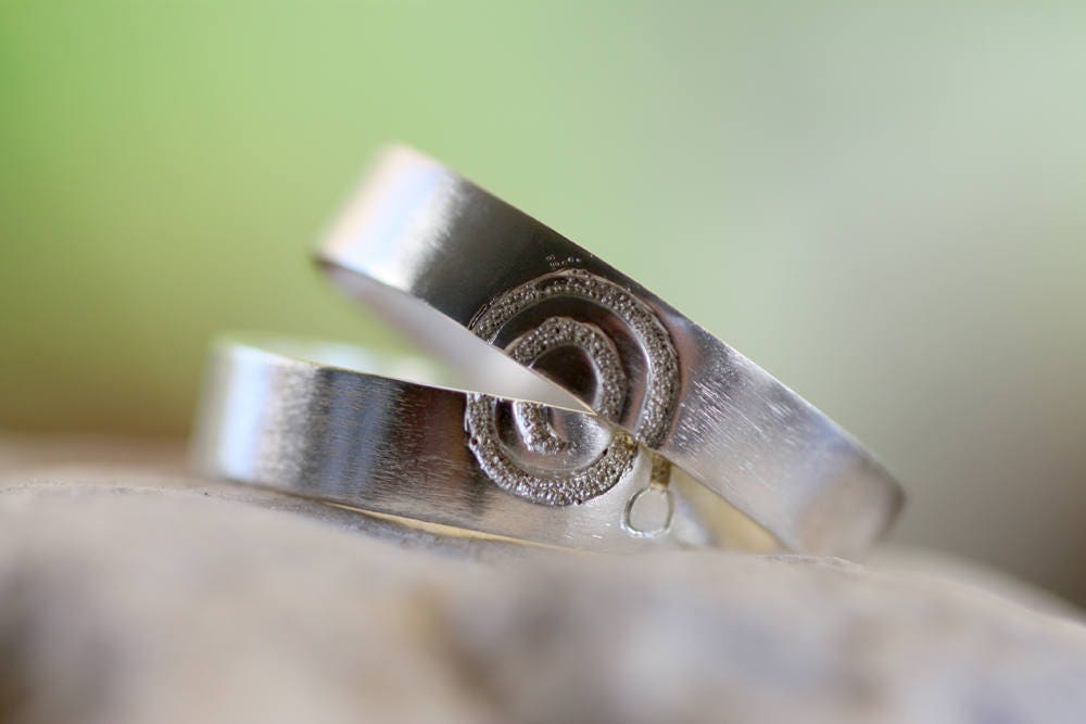 Spiral gold matching rings
