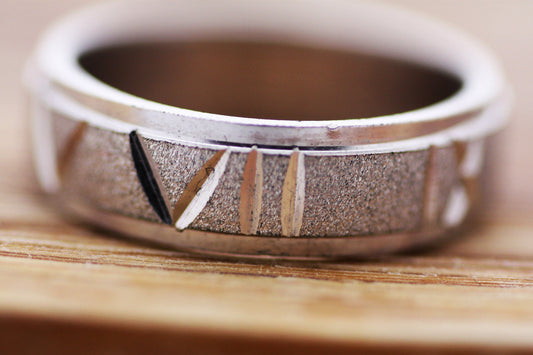 White gold roman number