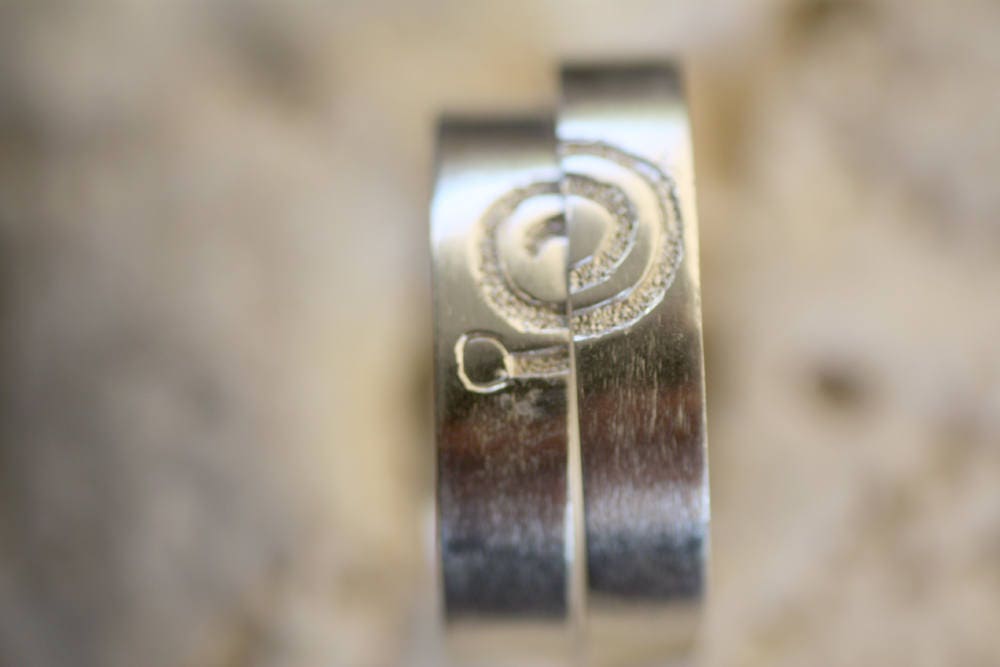 White Gold Spiral engraved