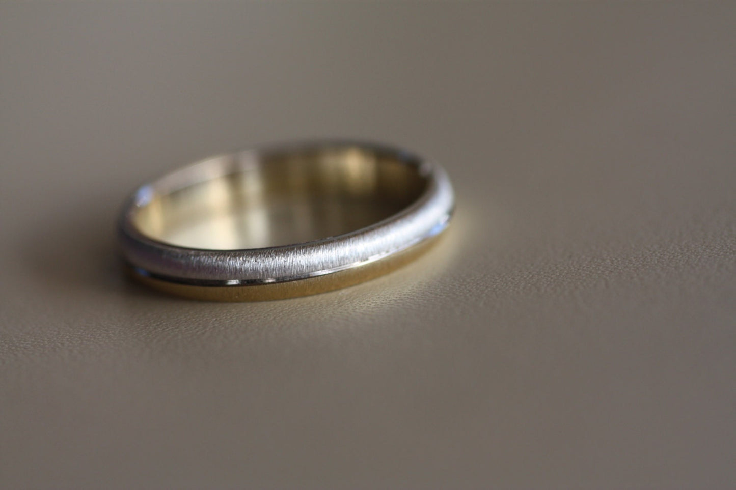 Elegant Gold textured wedding  band