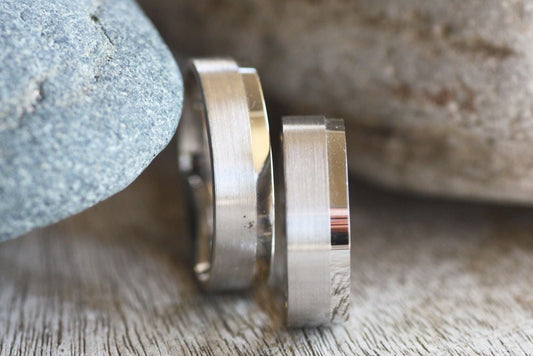Matching Gold wedding ring for couples, Diamond ring