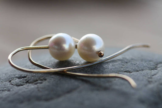 Salt Water Pearl Gold K18 Wire earrings