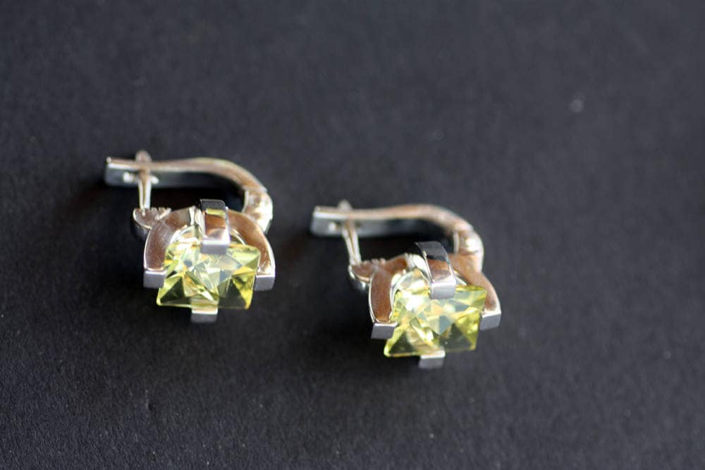 Lemon Quartz Studs Cocktail Earrings