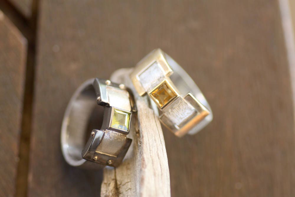 Peridot wide wedding ring