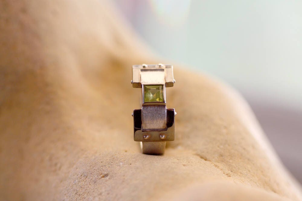 Peridot wide wedding ring