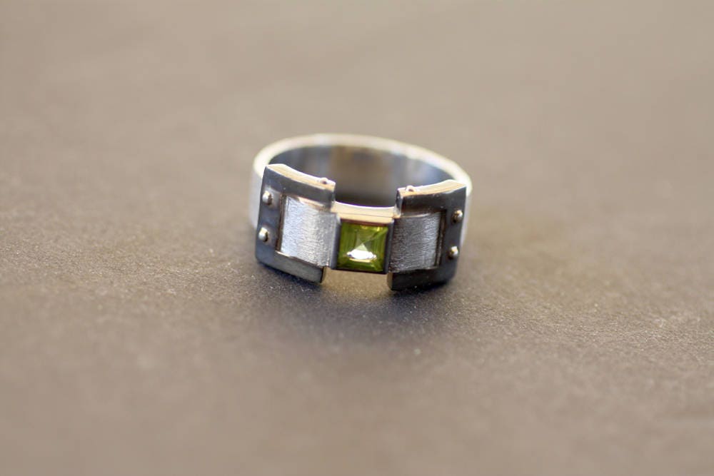 Peridot wide wedding ring