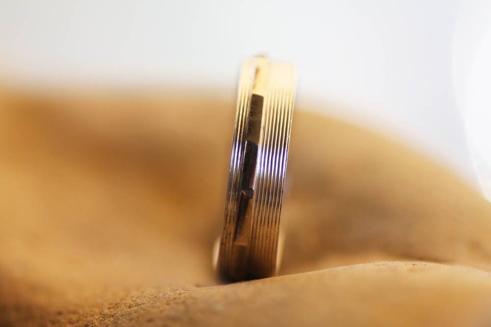 Wedding gold ring for men