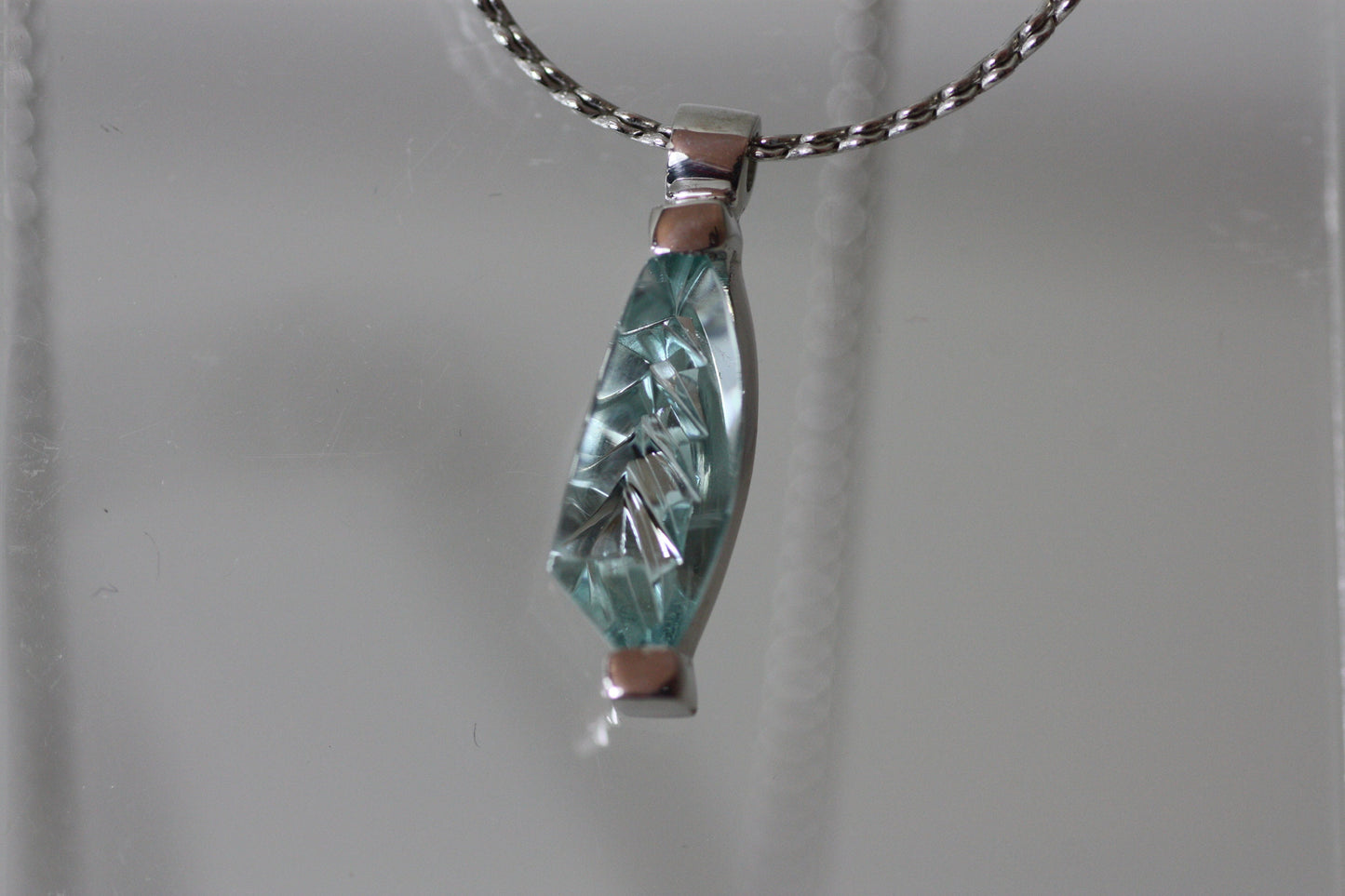 Aquamarine silver pendant