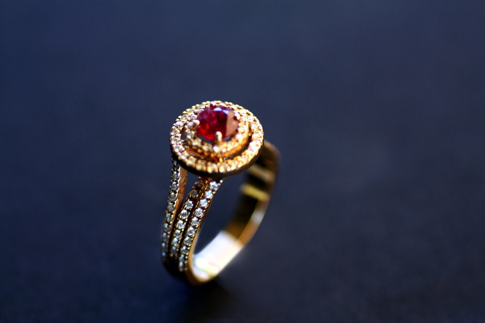 Ruby Halo Diamond ring, Multistone, High end jewellery