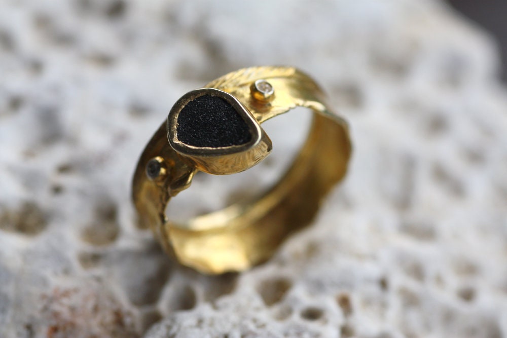 Black Agate and Sapphires ring