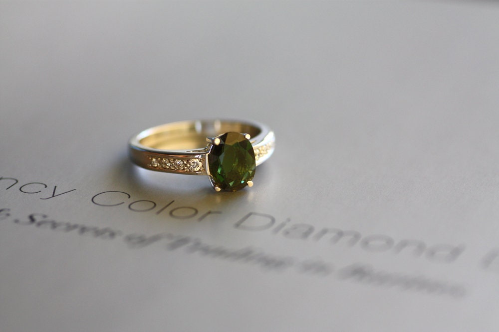 Tourmaline Diamond ring in White gold K18