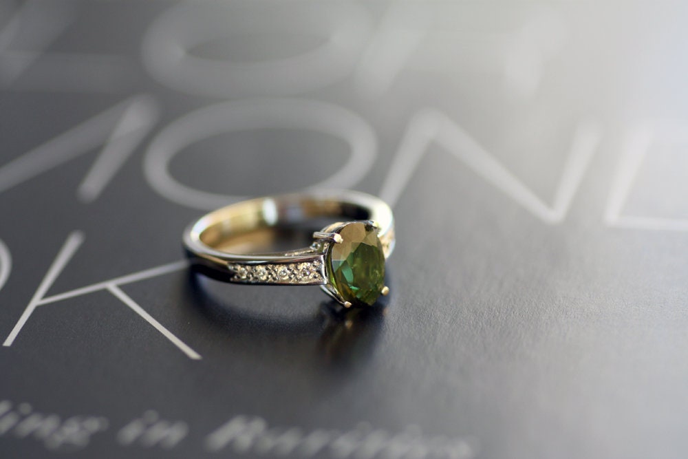 Tourmaline Diamond ring in White gold K18