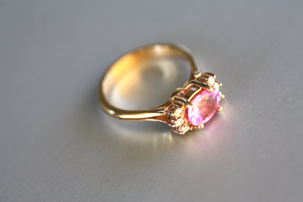 Rose Gold ring with Pink Sapphire and Diamonds