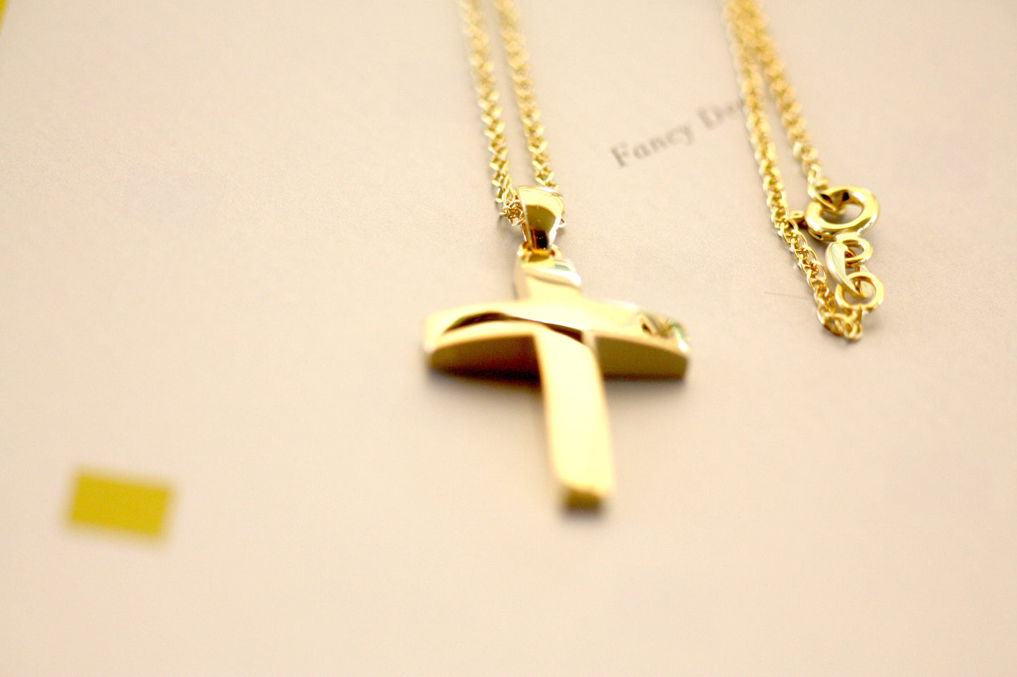 Yellow Gold Cross k18