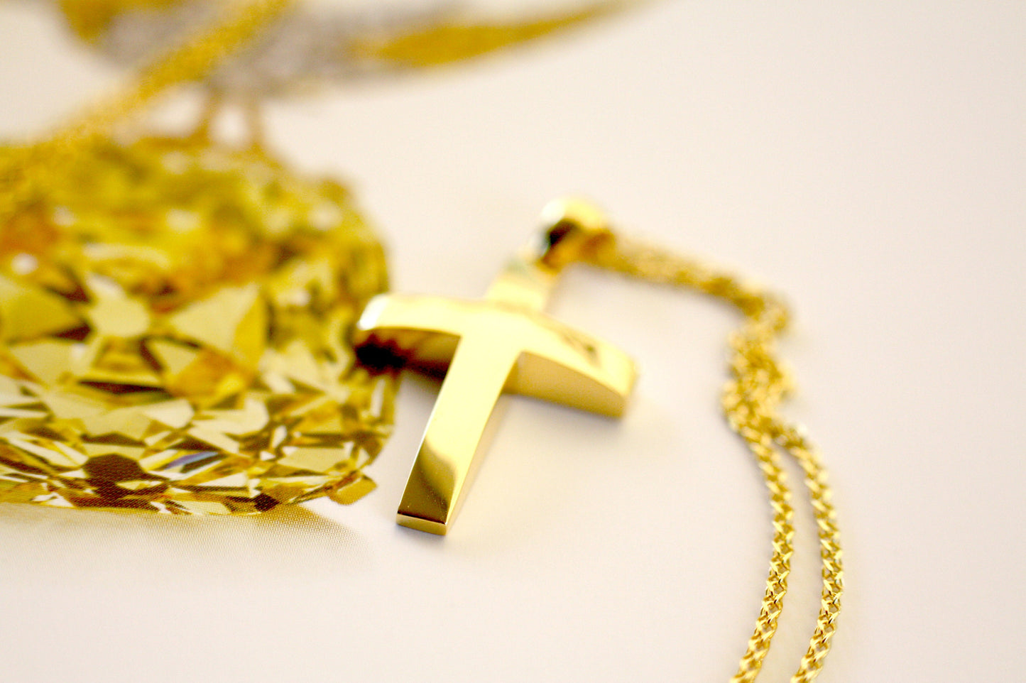 Yellow Gold Cross k18
