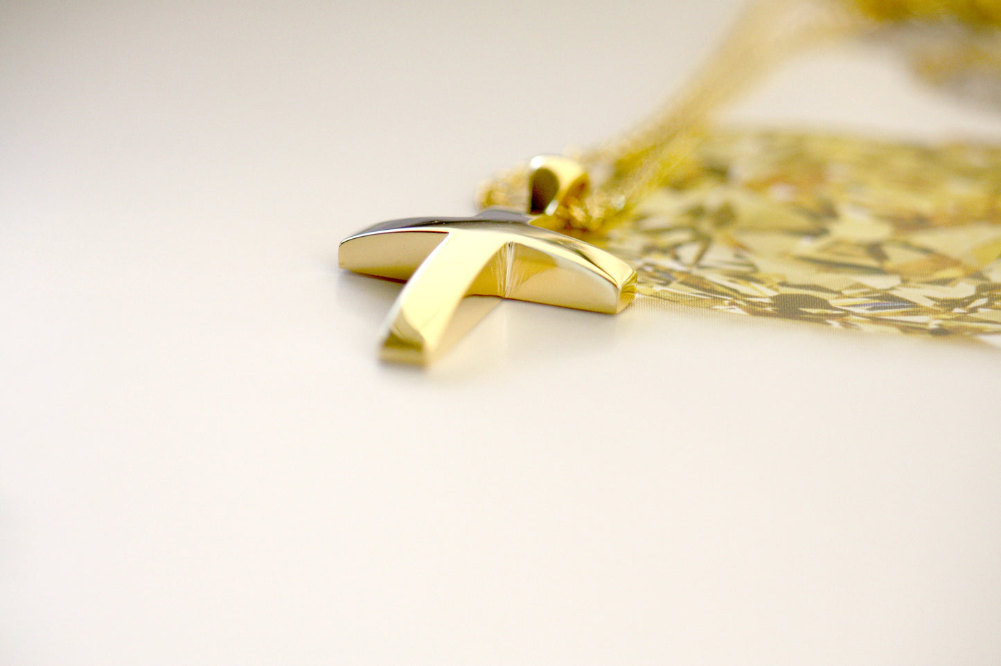 Yellow Gold Cross k18