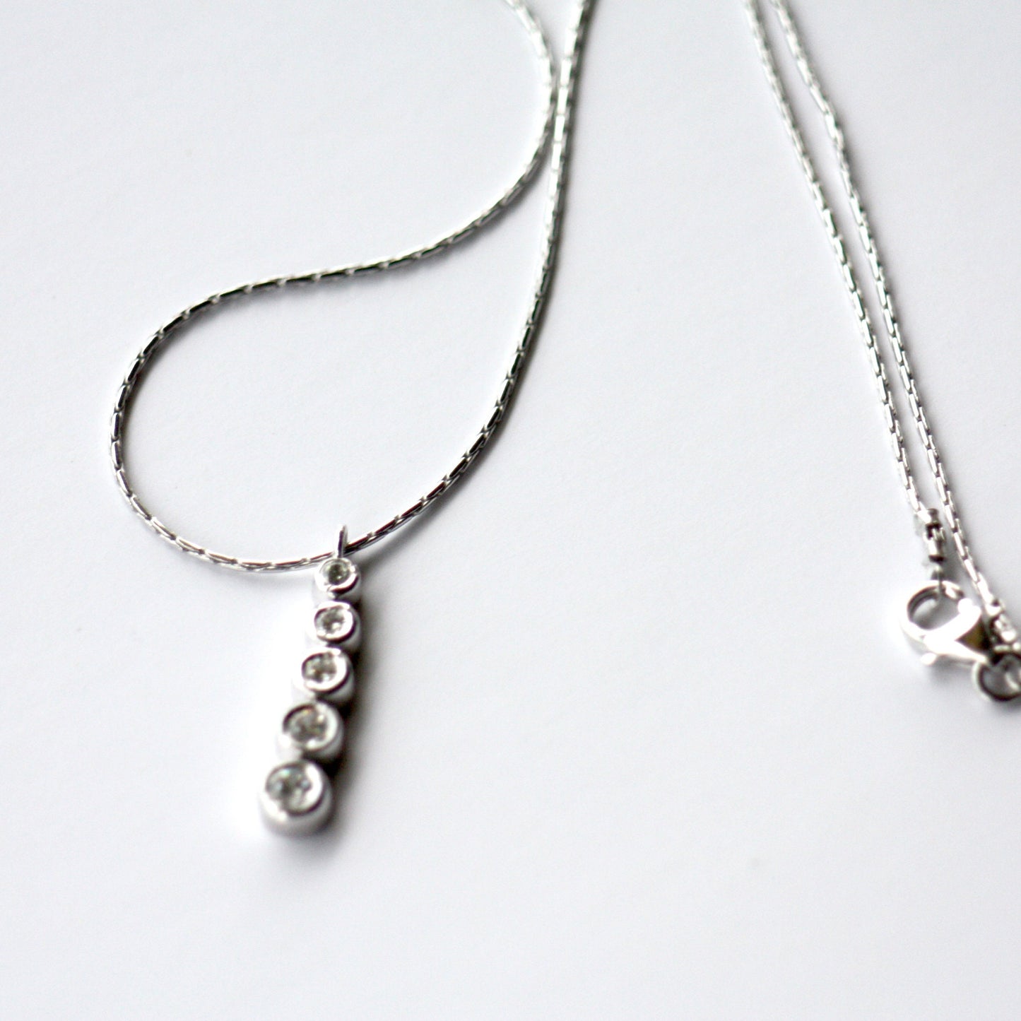 Linear Diamond necklace K18