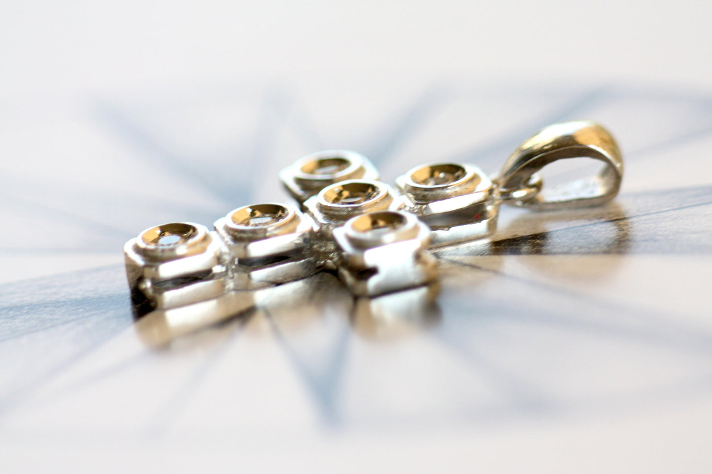 White Gold k18 Diamond Cross with diamonds