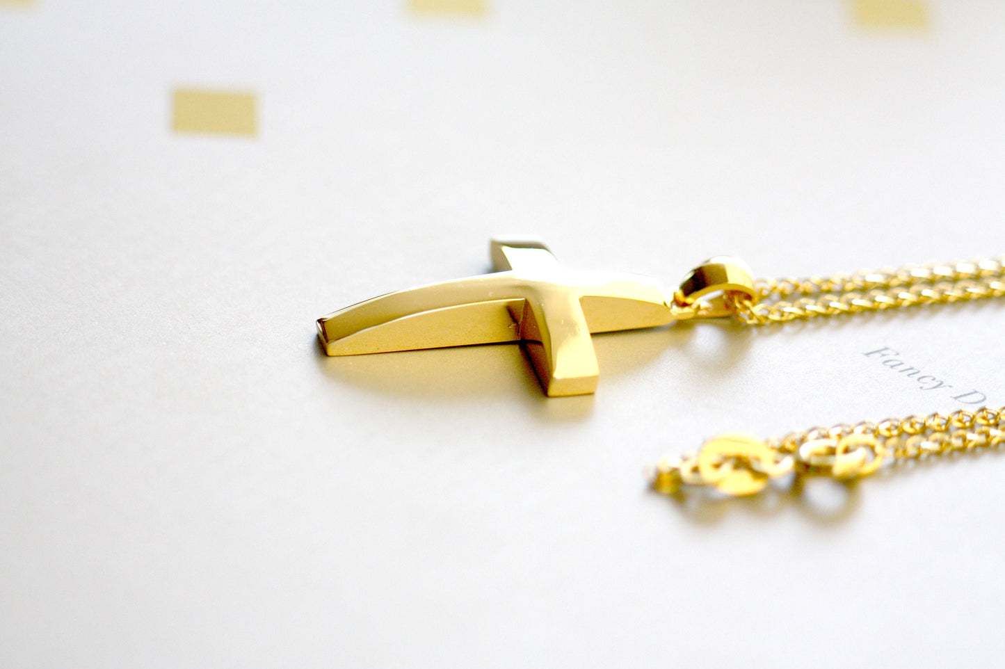 Yellow Gold Cross k18