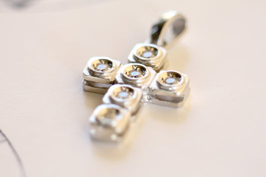 White Gold k18 Diamond Cross with diamonds