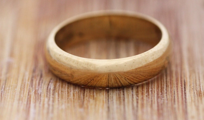 9K Yellow Gold Classic Soft dome Wedding ring