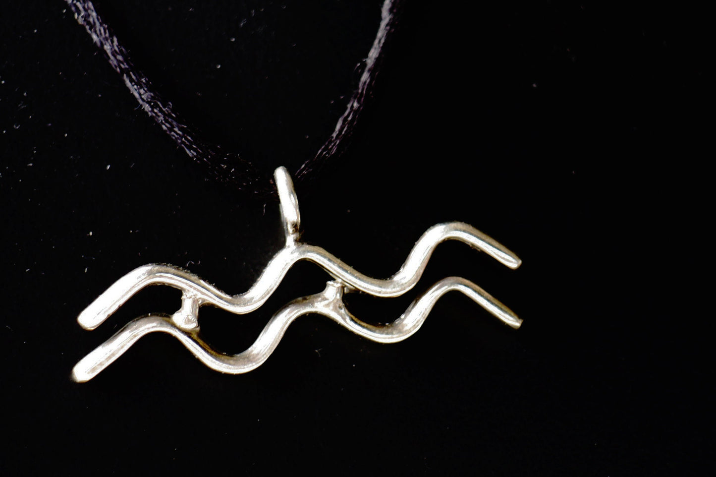 Adjustable Aquarius pendant gift