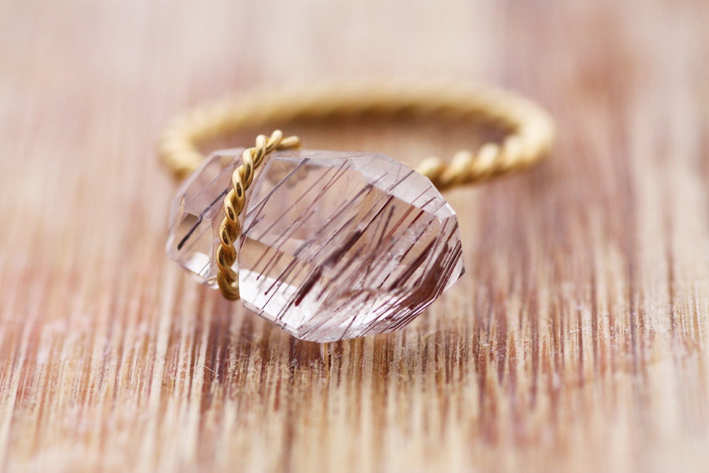 Quartz ring with rutile inclusions set with Gold K18, Totally Handmade