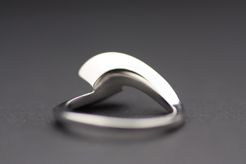 Halo, White Gold Diamond ring
