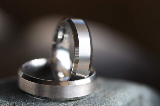 Brutalist wedding ring set
