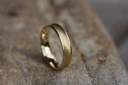 Personalized Gold Wedding band