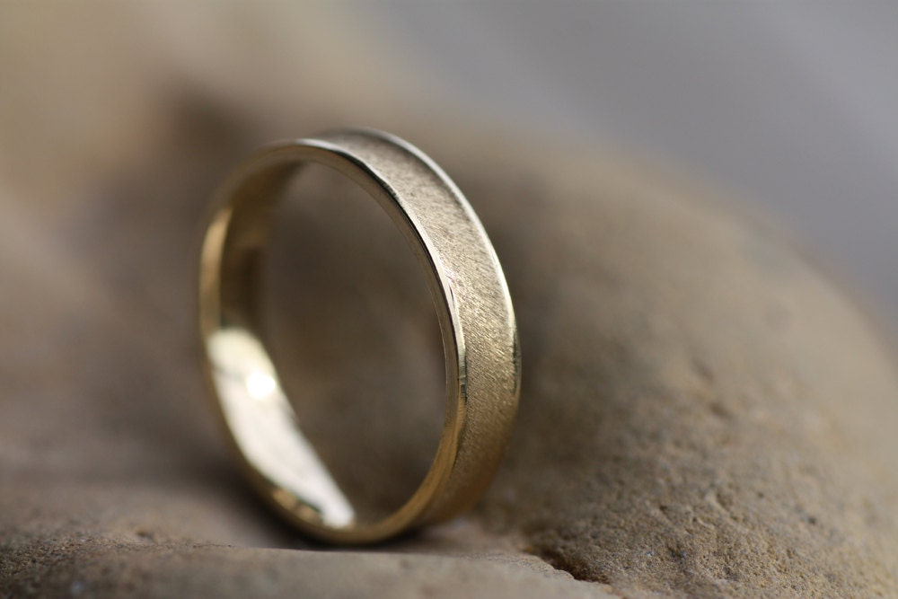 Personalized Gold Wedding band