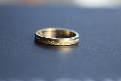 Stardust Gold Wedding hammered Band