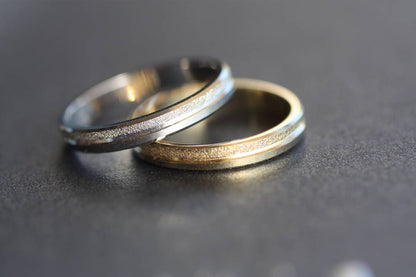 Stardust Gold Wedding hammered Band