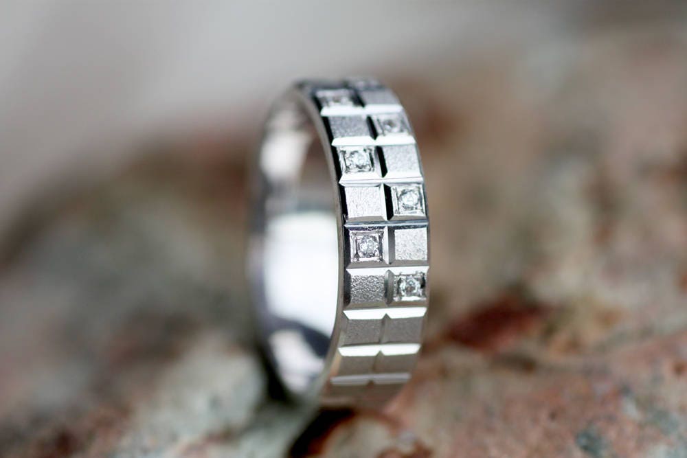 Diamond wedding band for couples