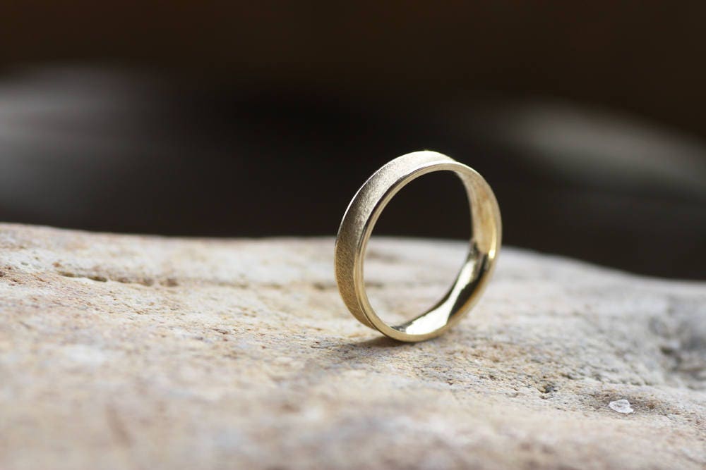 Personalized Gold Wedding band