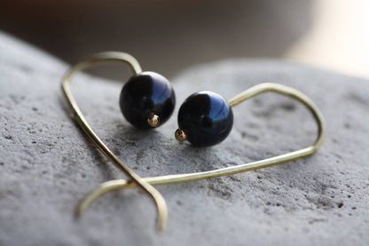 Gold K18 Wire Black Pearl earrings