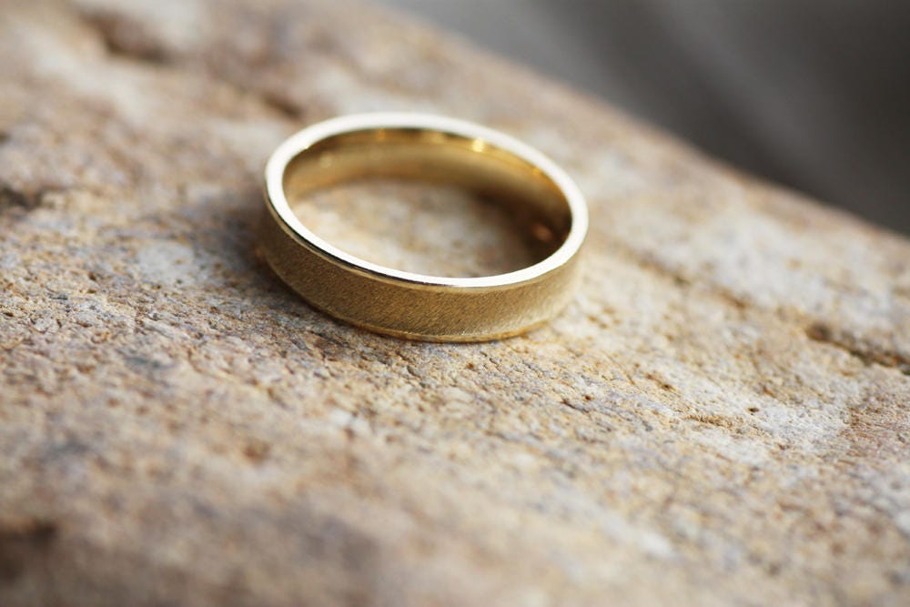 Personalized Gold Wedding band