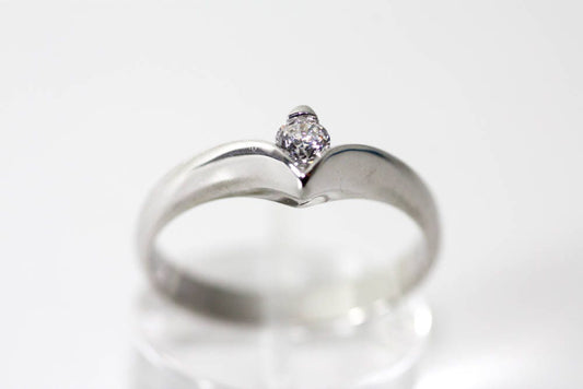 Brilliant cut engagement ring, Diamond White gold ring