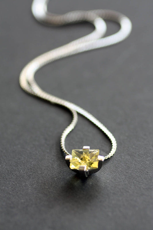 Lemon Quartz Fine necklace, Handcrafted gem certified by Kreis Cuts