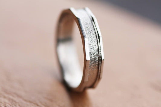 Men's White gold Textured band