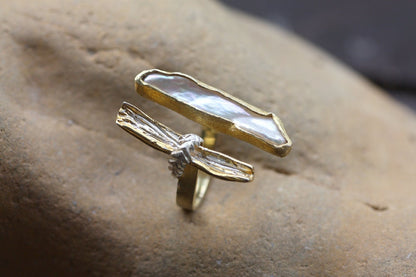 Fresh water mother of pearl ring