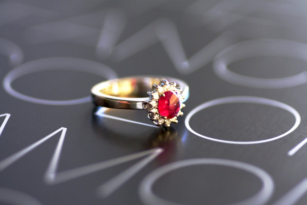 Halo Ruby diamonds gold K18 ring, Cabochon cut Ruby ring