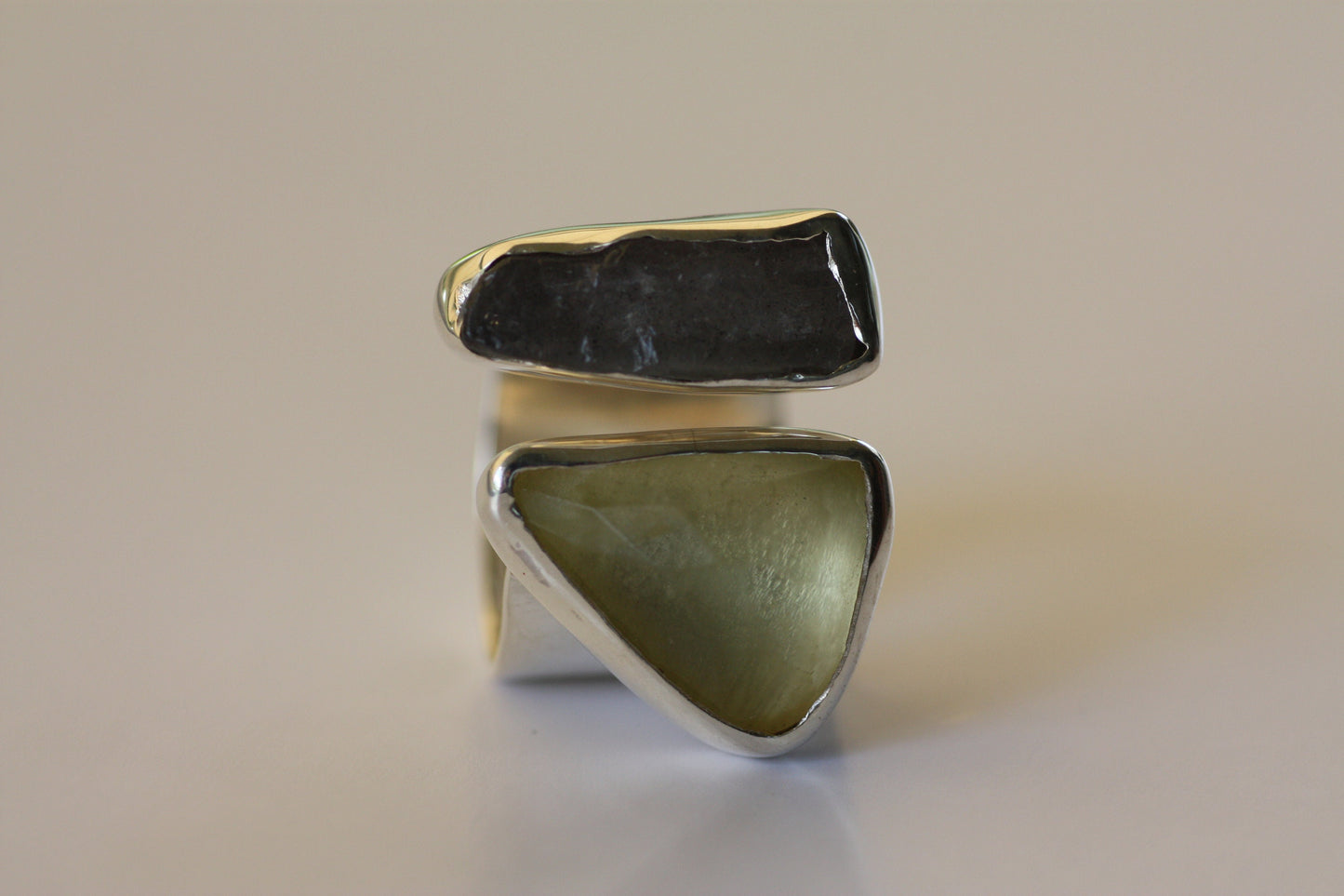 Handcrafted rough Lemon Quartz and Labradorite silver ring