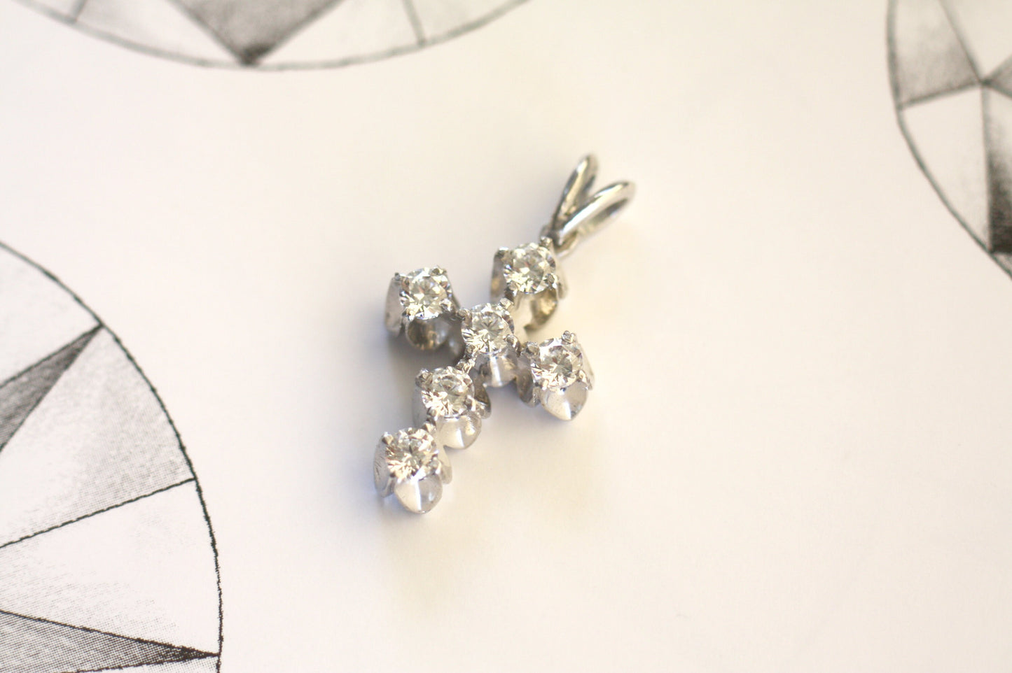 White Gold k18 Cross with Diamonds