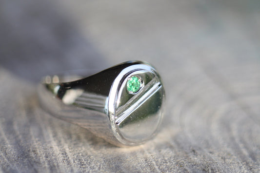 Engraved Signet Tsavorite ring