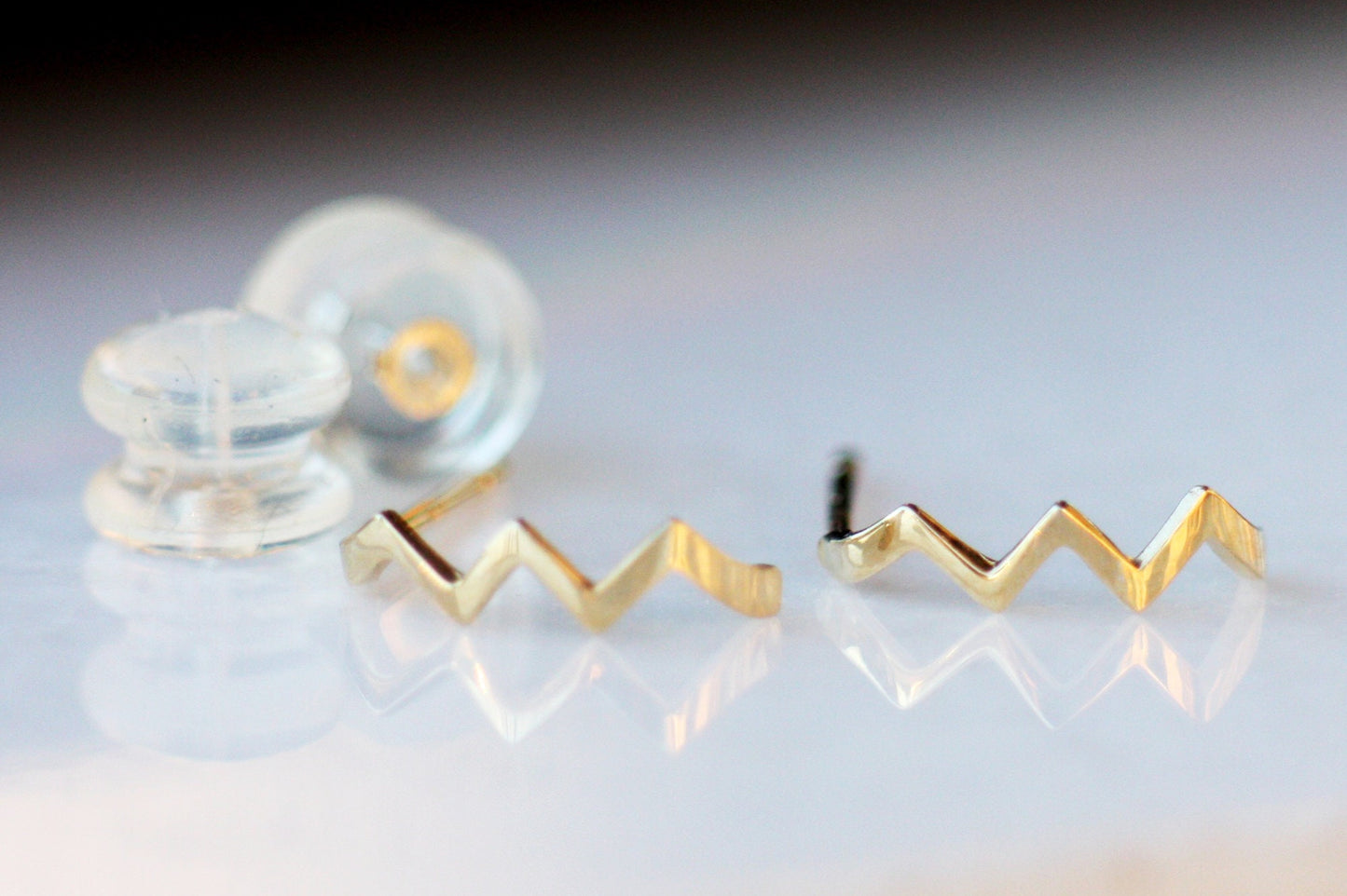 Dainty Gold studs earrings