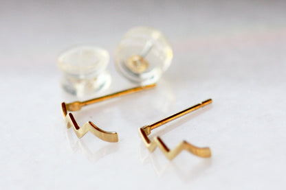 Dainty Gold studs earrings