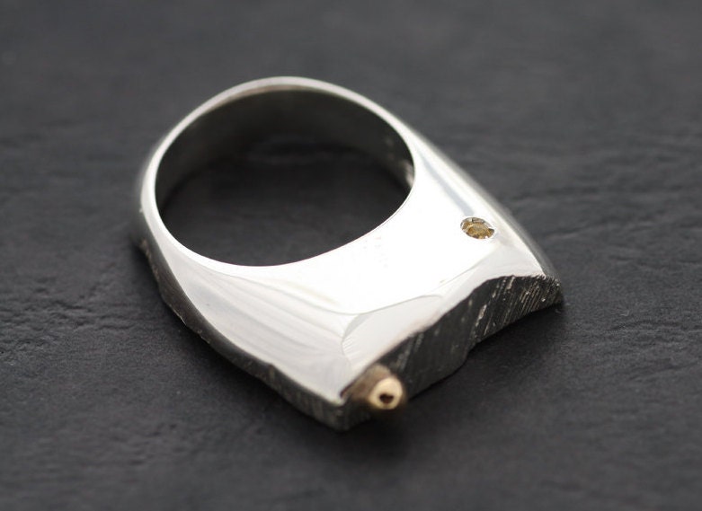Yellow Sapphire silver ring with Gold K18 detail