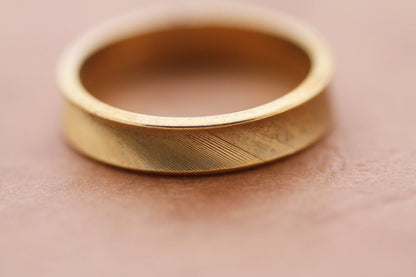 Textured Wedding Gold ring